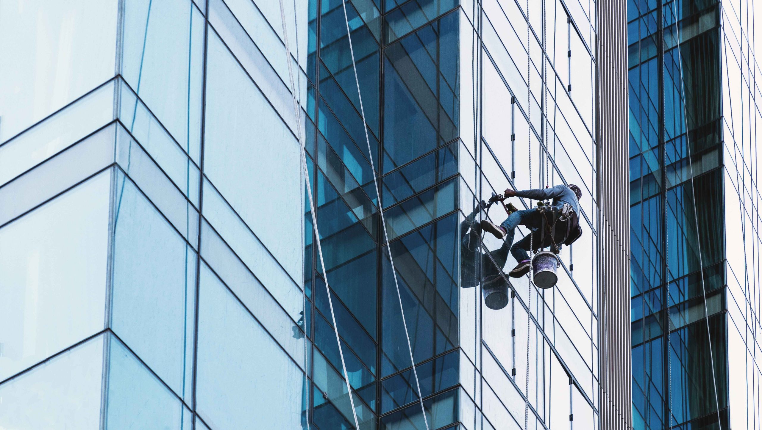 Curtain Walls Cleaning Page Banner Image